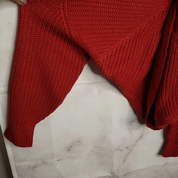 ALMOST FAMOUS red knit twisted cold shoulder pullover sweater 1X - Picture 8 of 12